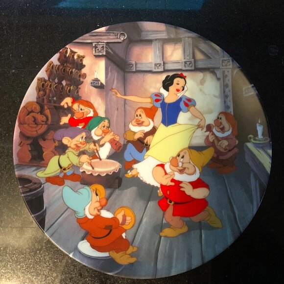 Knowles Other - NIB Walt Disney Snow White and the Seven Dwarfs Collectable Plate